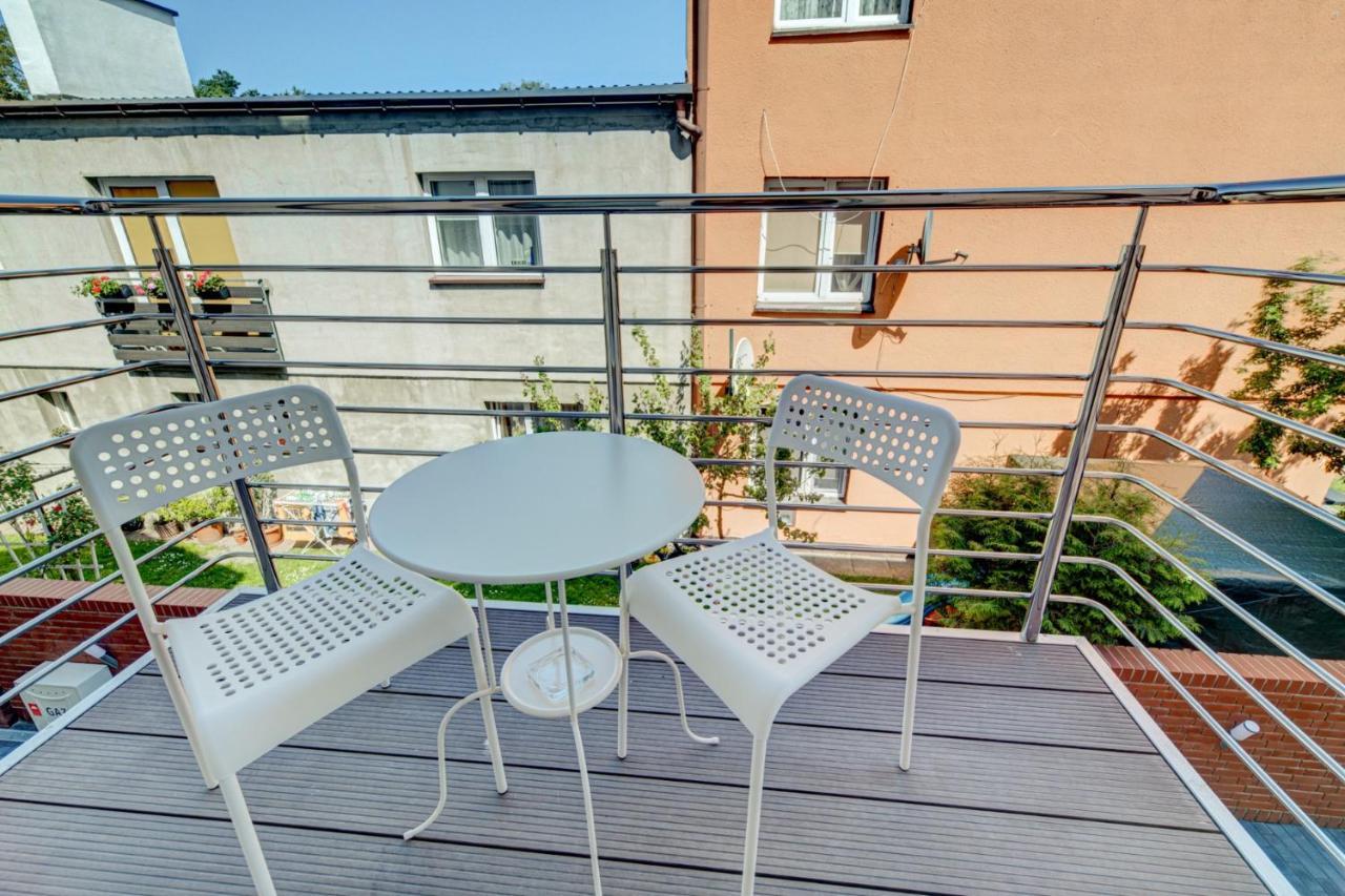 Pod Winogronem - Apartamenty Z Basenem I Wyzywieniem Pobierowo Eksteriør bilde