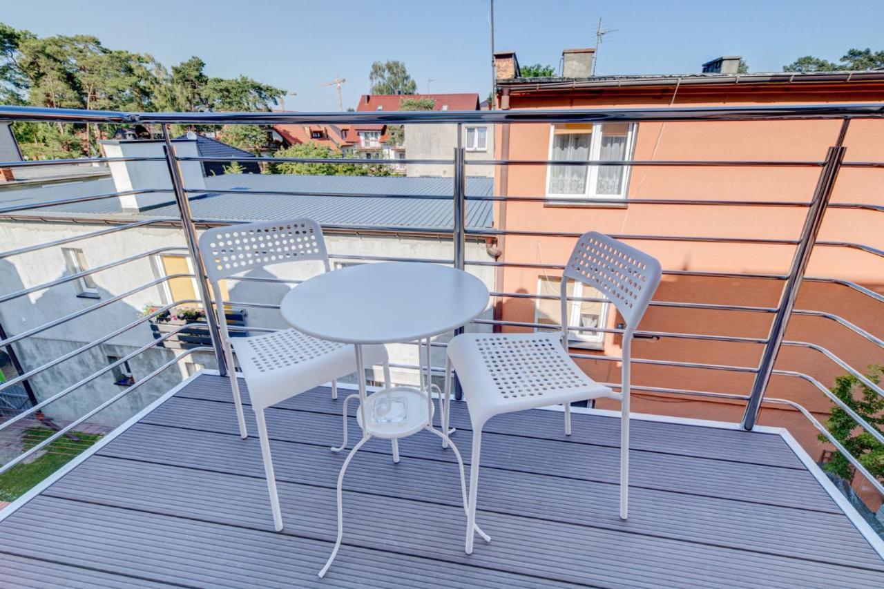 Pod Winogronem - Apartamenty Z Basenem I Wyzywieniem Pobierowo Eksteriør bilde